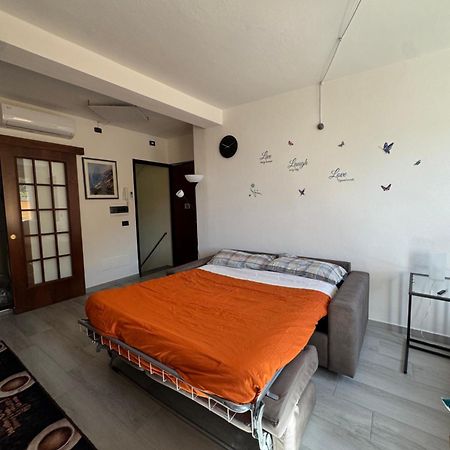Alloggio Vista Mare Macrescia 리오마기오레 외부 사진