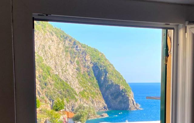 Alloggio Vista Mare Macrescia 리오마기오레 외부 사진