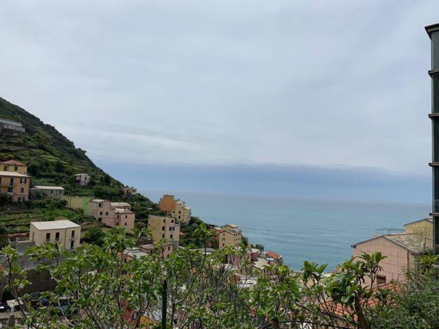 Alloggio Vista Mare Macrescia 리오마기오레 외부 사진