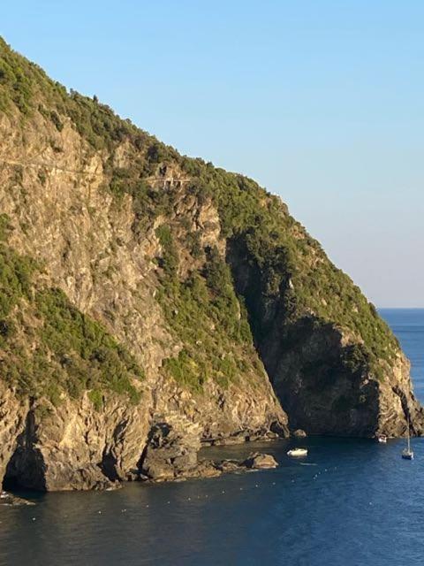 Alloggio Vista Mare Macrescia 리오마기오레 외부 사진